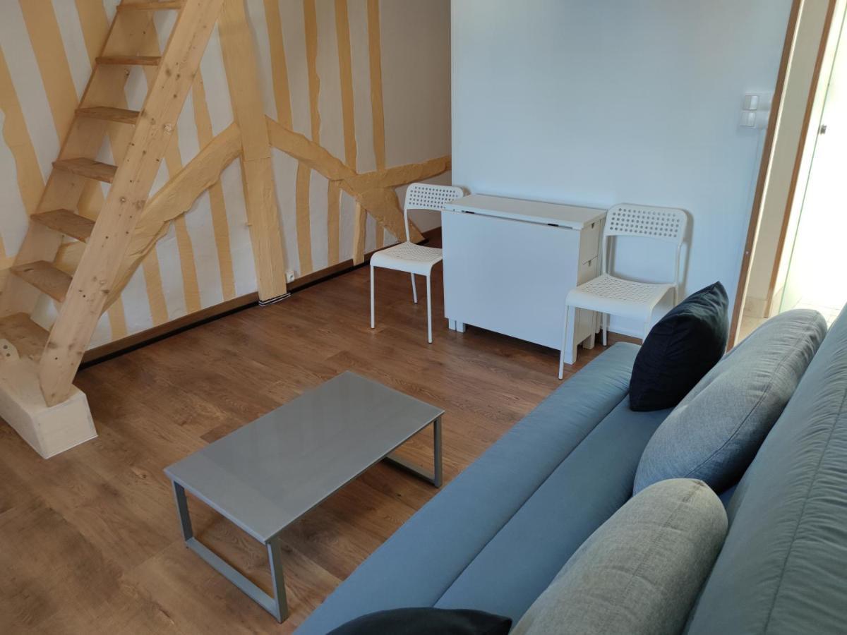 Le Saint Leonard...Il Est Orange Apartment Honfleur Exterior foto